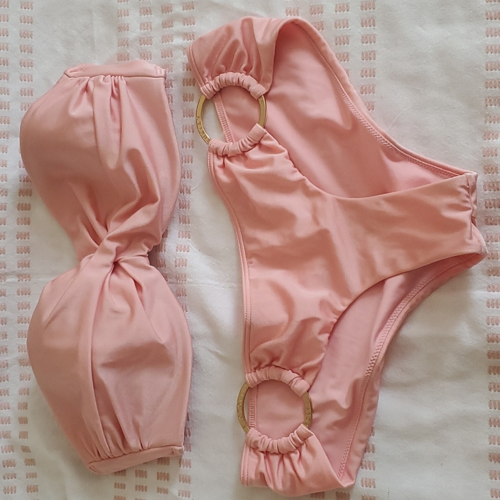 VICTORIA'S SECRET CHEEKY BIKINI SET SIZE      S/34C